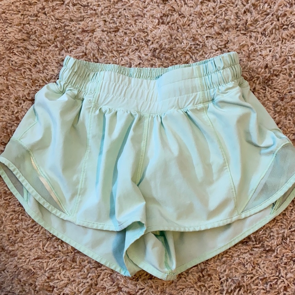 Lululemon Hotty Hot Short
